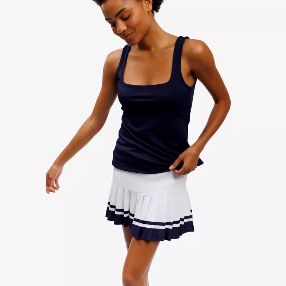 Smith and Quinn Gwen 15" Pleated Skort in White w/ Navy Size L